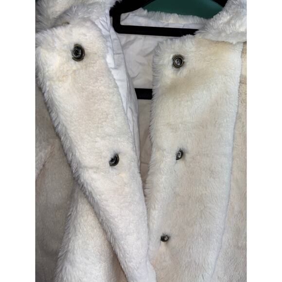 Bella Bliss size 10 Scalloped Collar Gretchen Coat Ivory Faux Fur - Picture 9 of 9